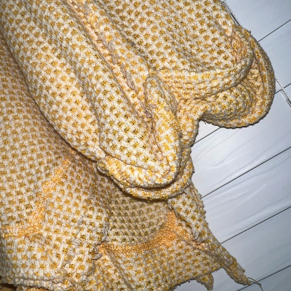 Umgee Yellow and White Knit Sweater - Picture 4 of 7